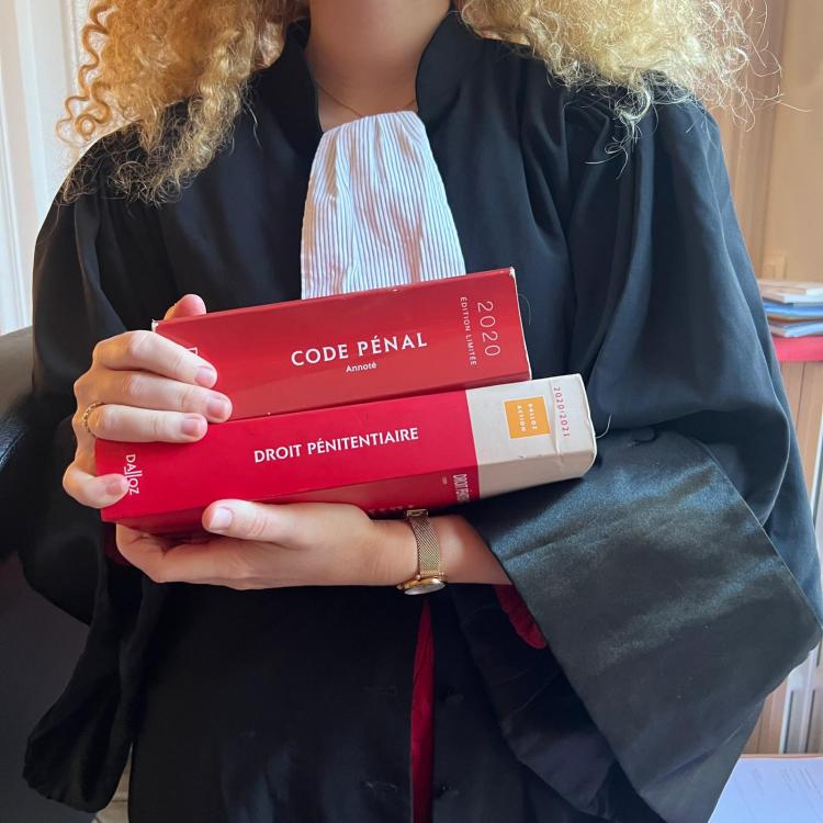 Avocate Marie Hiesse droit des étrangers paris droit pénal